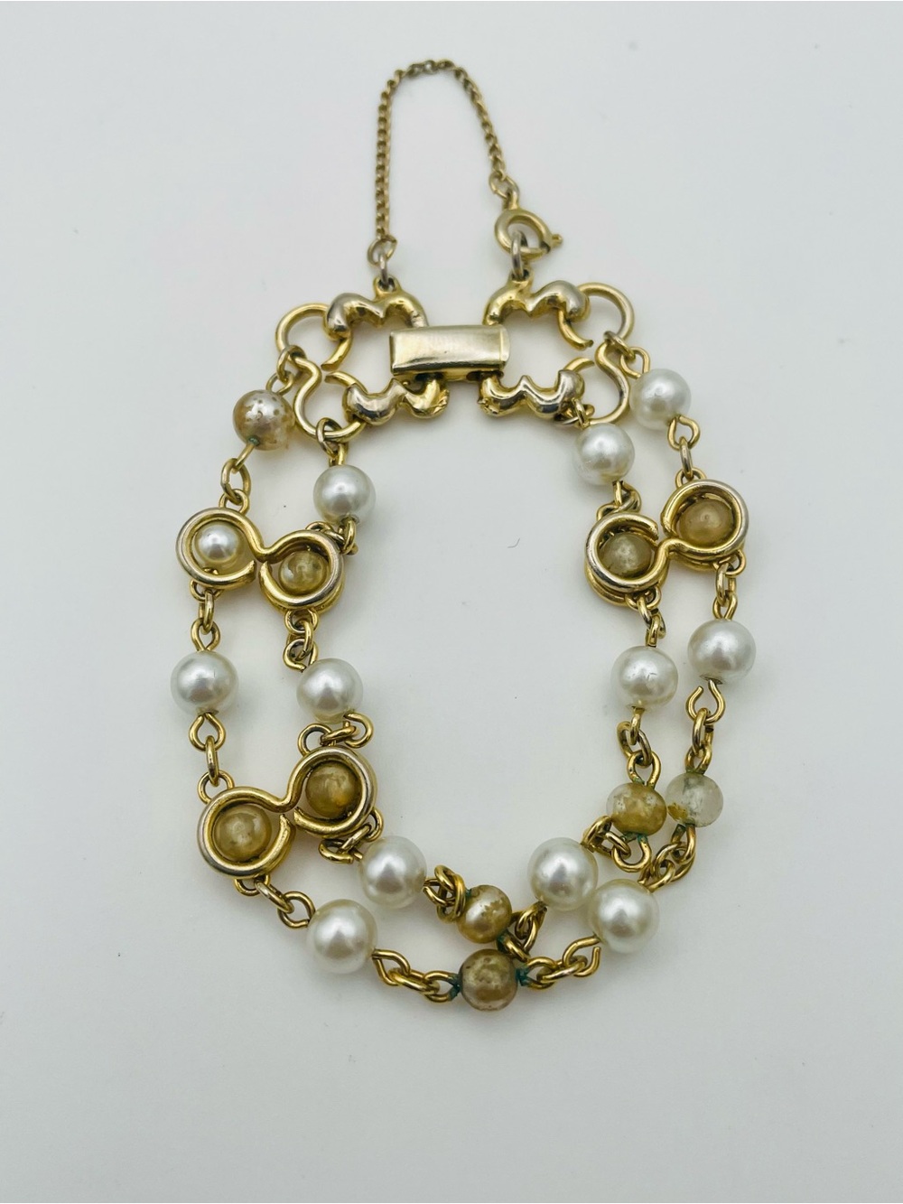 Goldette NY Vintage Gold-Tone Double Strand Faux Pearl Link Bracelet. 7 inch